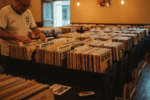 Feira de vinil no Ahú mistura discos raros e Copa do Mundo