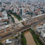 Governo do Paraná licitou obras de R$ 160 milhões com viaduto de 800m e corredor de ônibus ligando Curitiba e Pinhais. Veja o que vai mudar.
