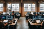 Estúdio de desenvolvimento de games em Curitiba com equipe trabalhando